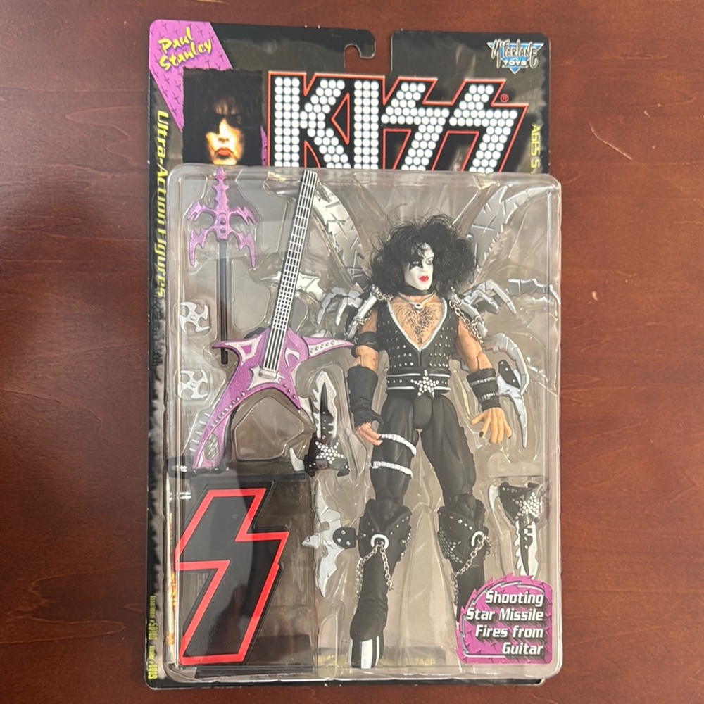 NIB Vintage KISS Paul Stanley McFarlane Toys Ultra Action Figure
